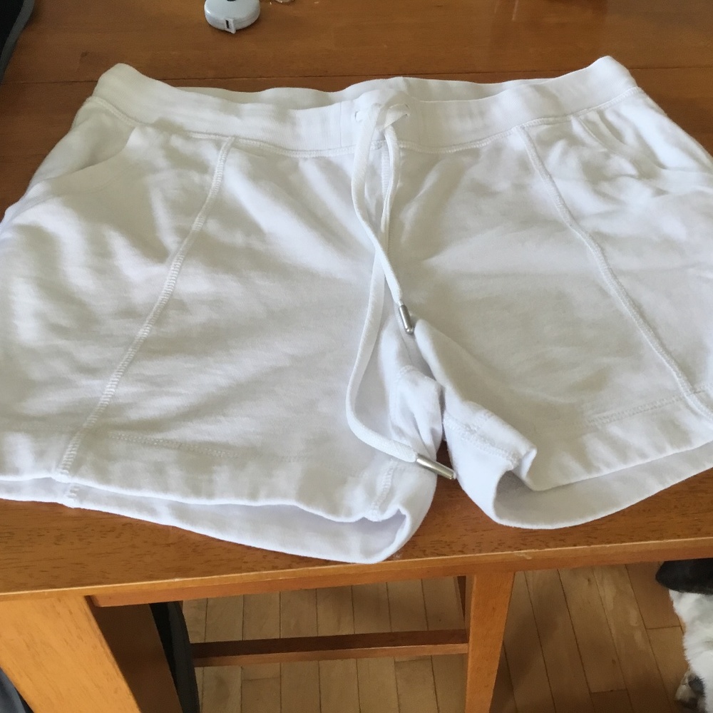 Tommy Bahama White Drawstring Lounge Shorts M